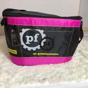 Planet fitness padded bag, brand new adjustable
